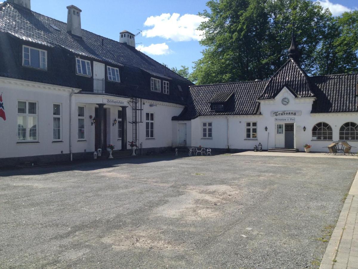 Trudvang Gjestegaard Larvik Buitenkant foto